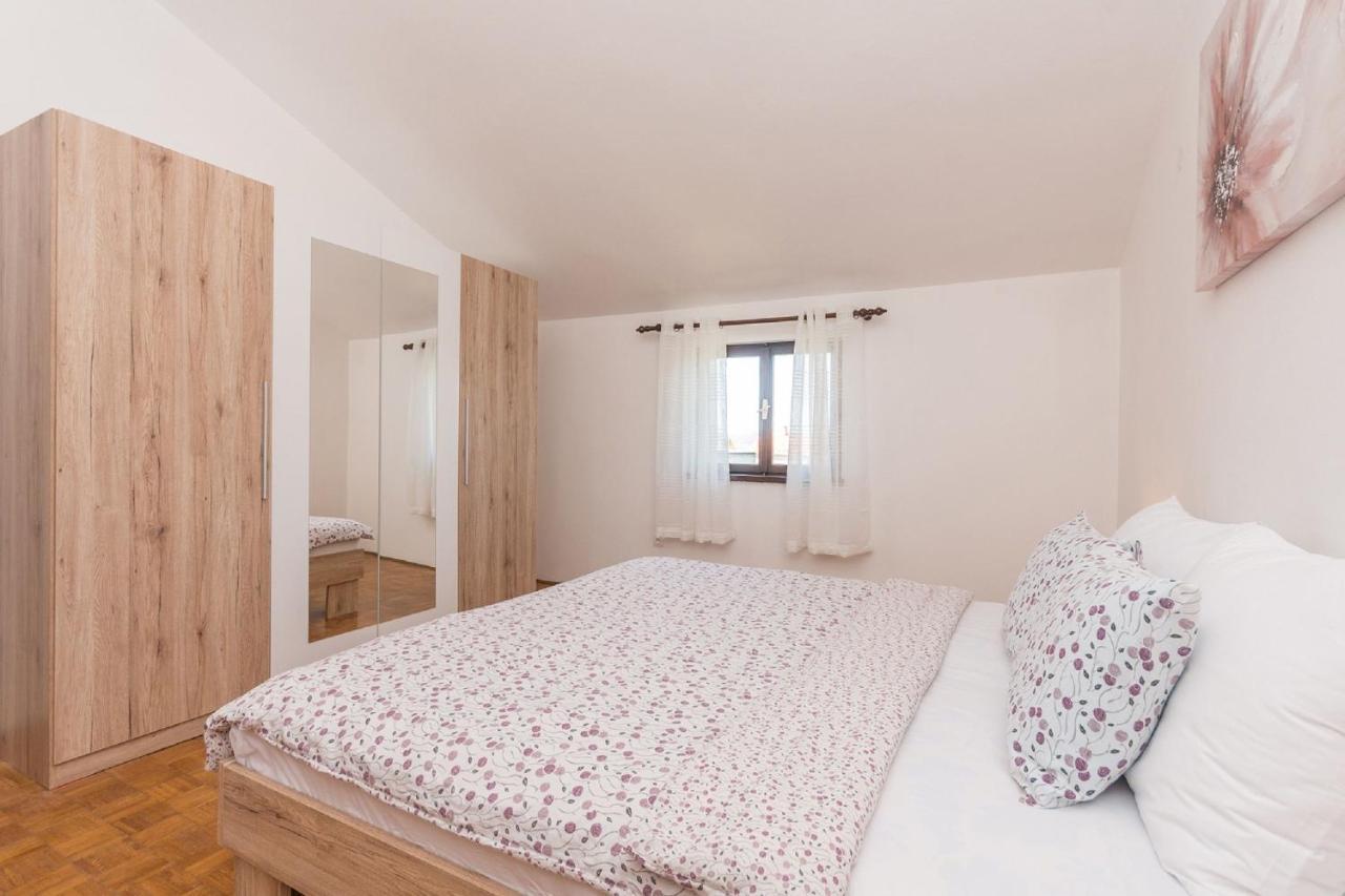 Apartment Lucija Biograd Na Moru Exteriér fotografie